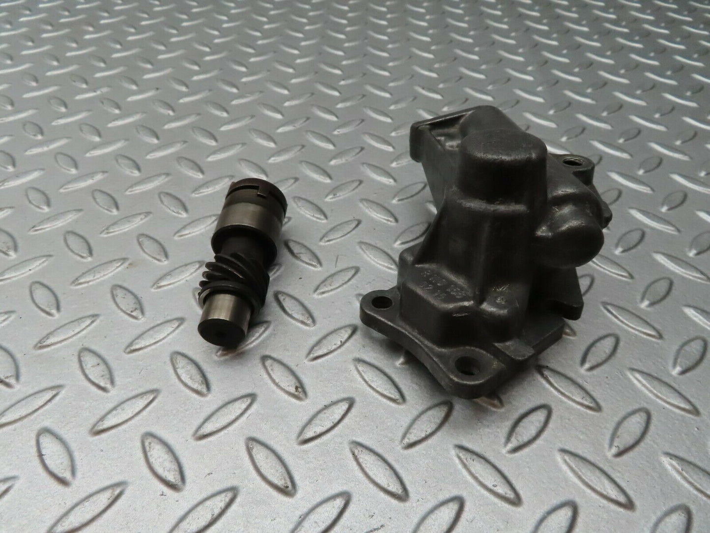4822 Mercedes-Benz W114 280CE Coupe Ignition Distributor Housing 1101580215