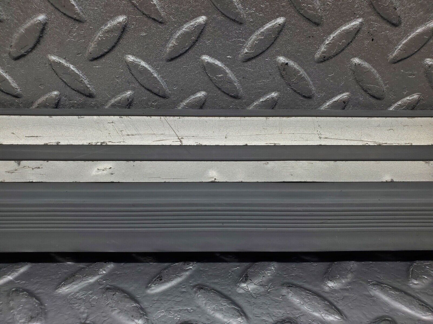 44584 Mercedes-Benz W124 220E Rear Right Door Sill Trim