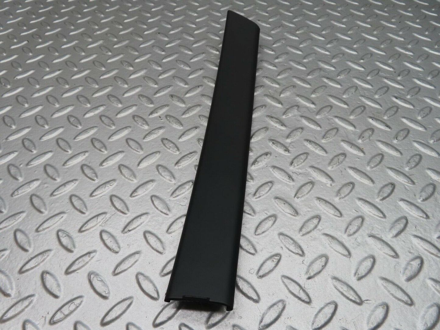 14996 Mercedes-Benz W140 S320 Rear Right Quarter Window Channel Inner Cover