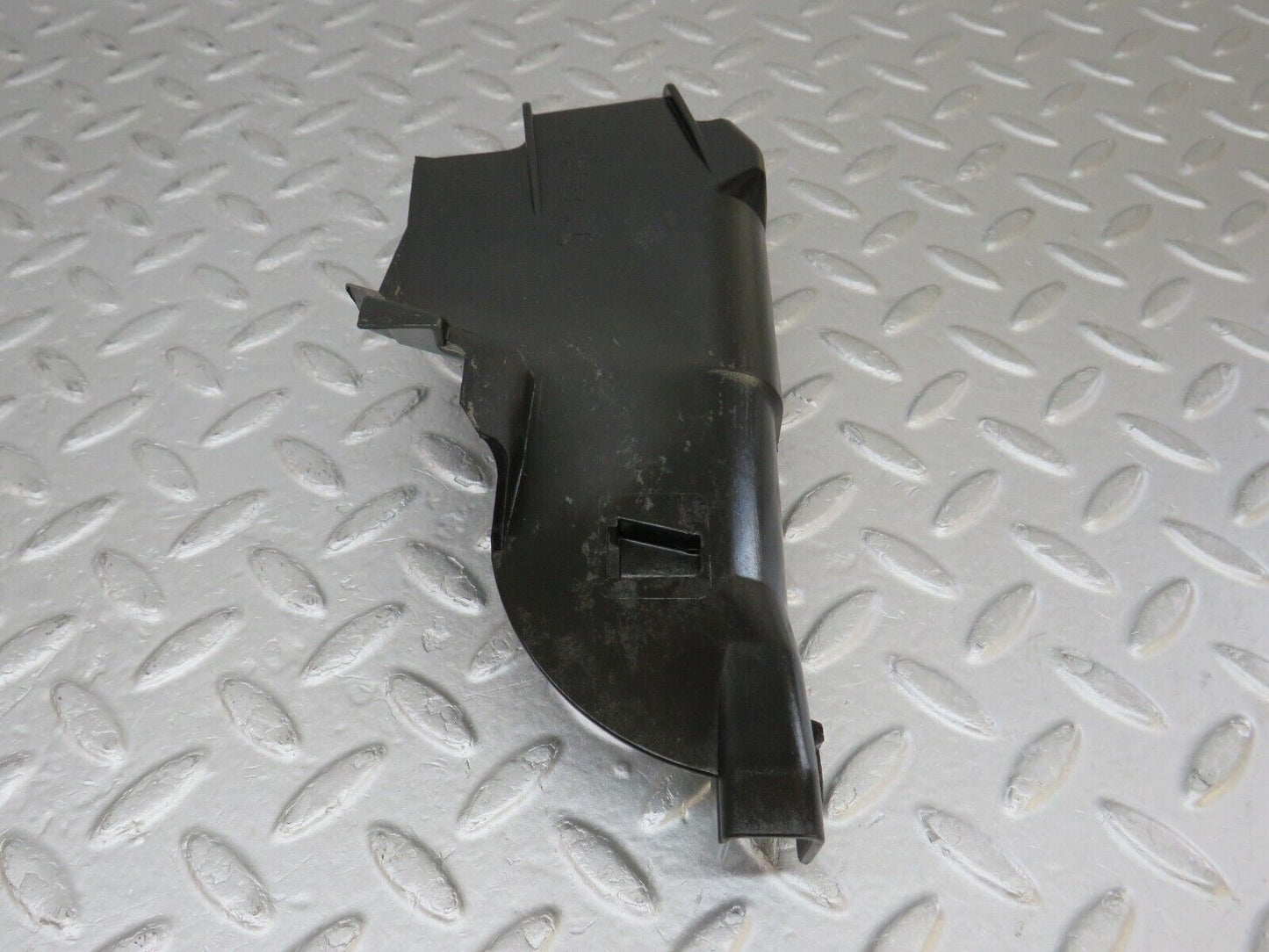 36035 Mercedes-Benz W126 420SE Front Left Door Lock Inner Cover 1267230308