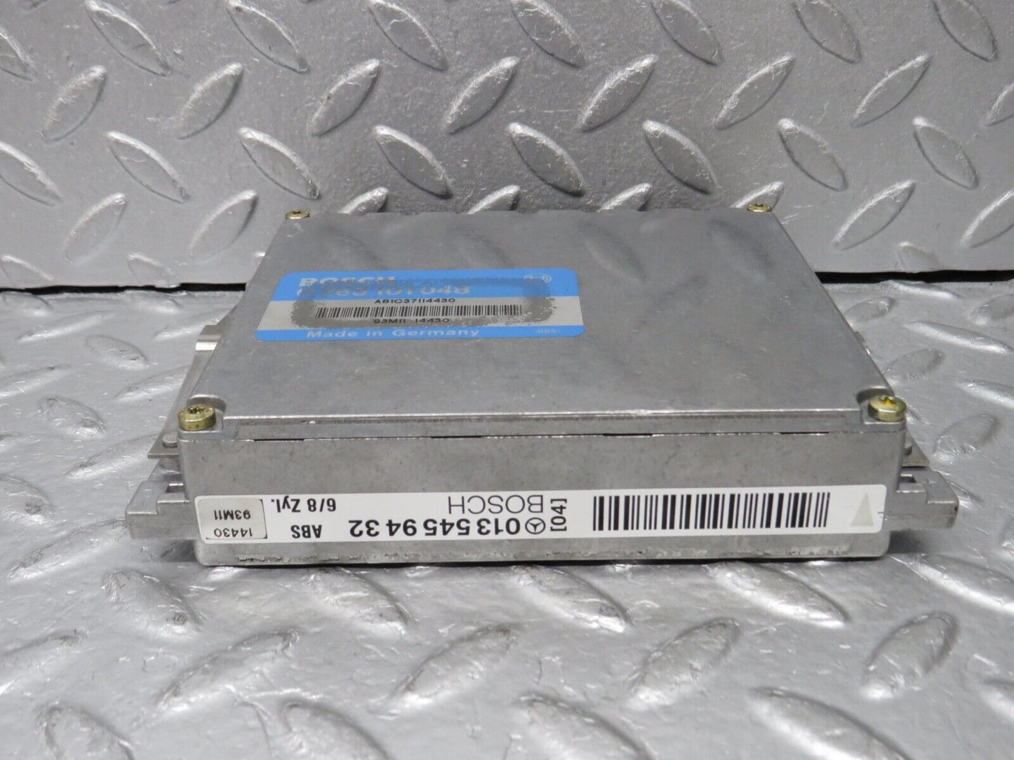 38331 Mercedes-Benz R129 280SL Coupe ABS Control Unit Bosch 0265101048