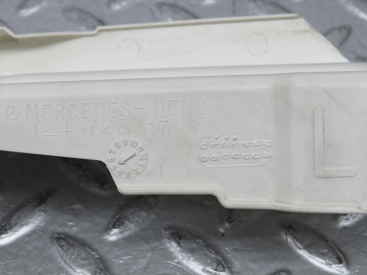 31221 Mercedes-Benz S124 220TE Fr. Door Lock Cover Pair 1247231808 1247231708