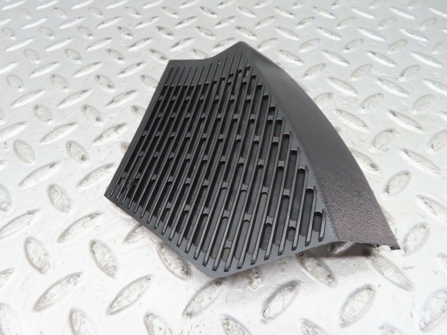 15841 Mercedes-Benz W123 280E Front Left Speaker Cover 1236802707