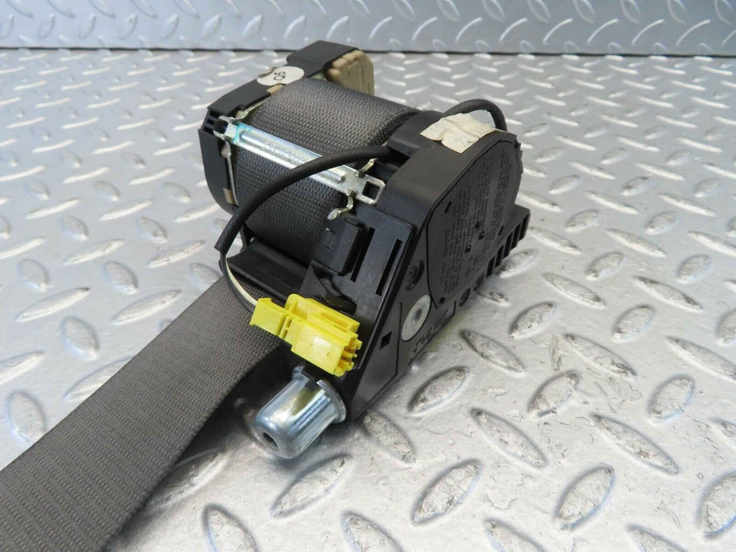 11213 Mercedes-Benz W221 S320 Rear Right Seat Belt 2218600485
