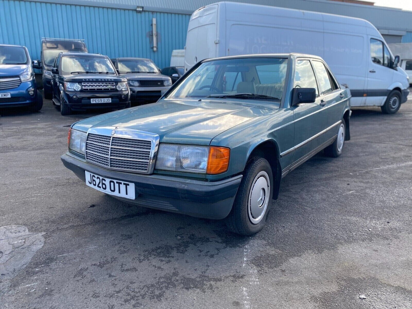 30726 Mercedes-Benz W201 190E 2.0L Heater Control Knob Set