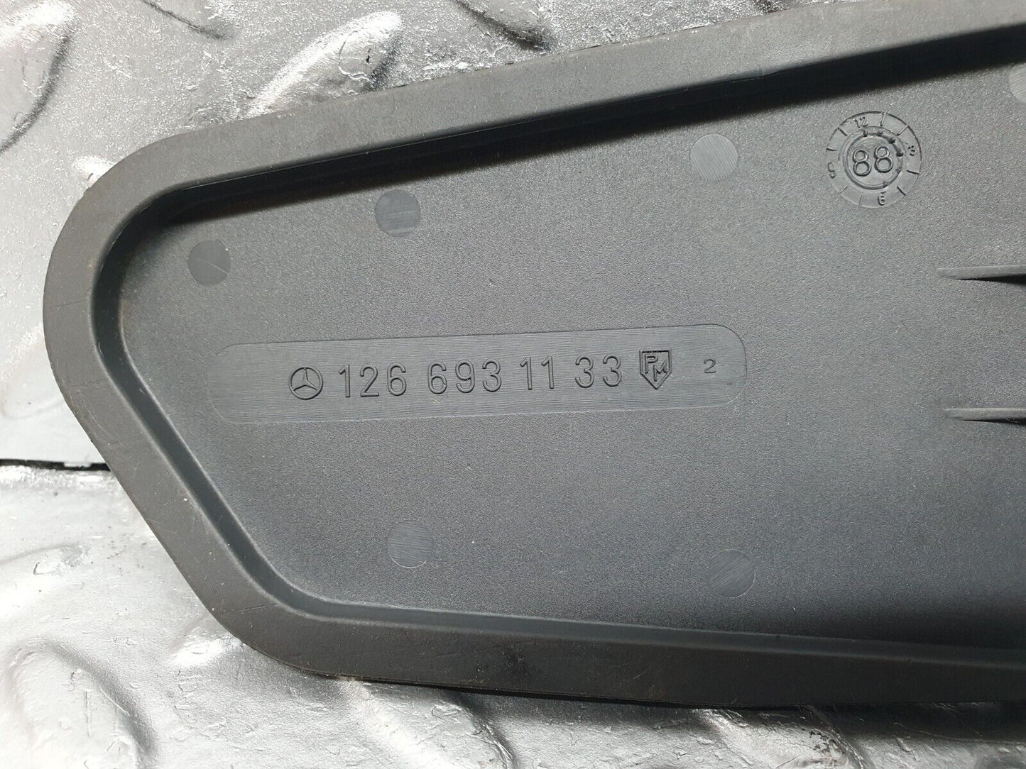40995 Mercedes-Benz W126 300SE Sunroof Motor Access Cover Trim 1266931133