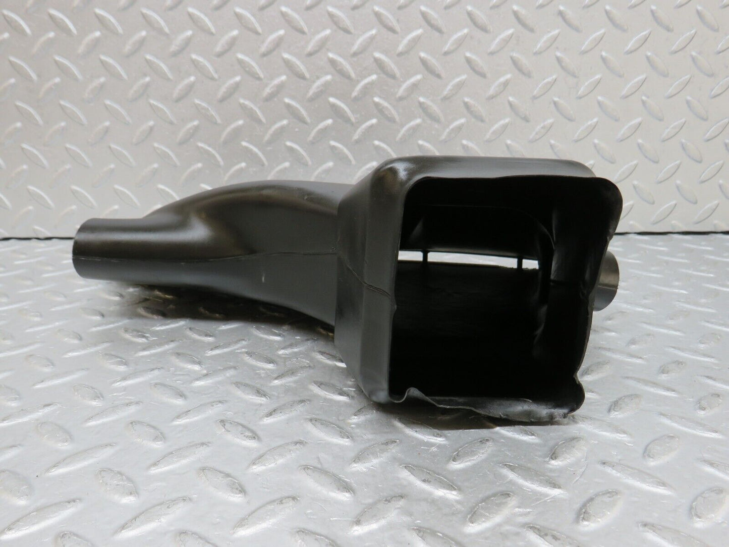 35832 Mercedes-Benz W108 Dashboard Air Vent Duct Right
