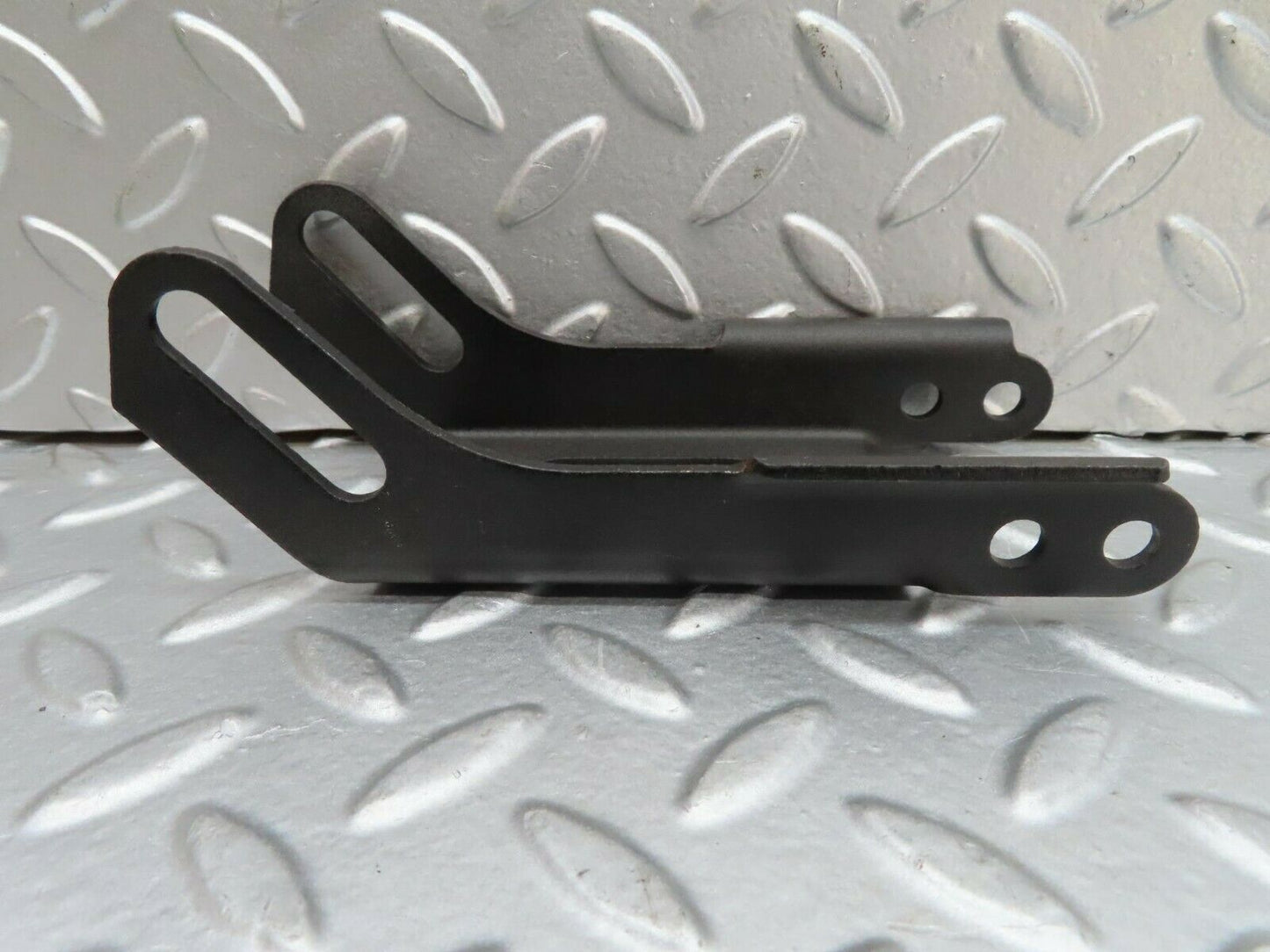 15766 Mercedes-Benz R107 450SL Alternator Generator Bracket