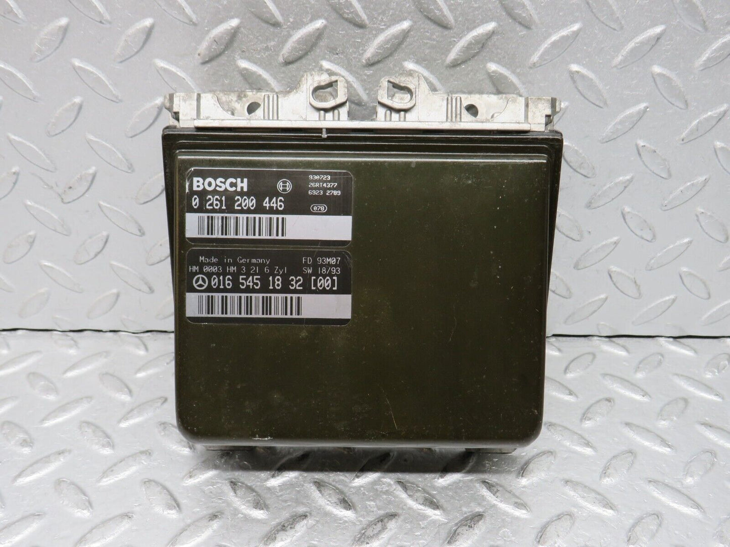 37898 Mercedes-Benz A124 320E Cabriolet Engine Control Unit ECU Bosch 0261200446 0165451832