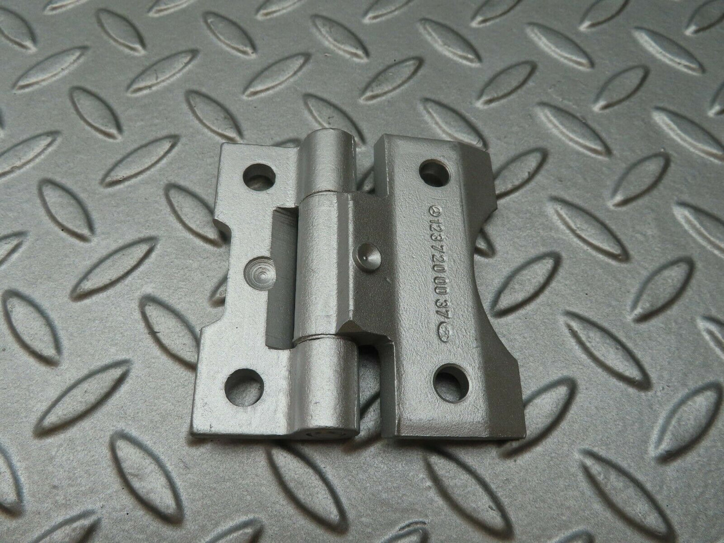 4497 Mercedes-Benz W123 230E Door Hinge 1237200037