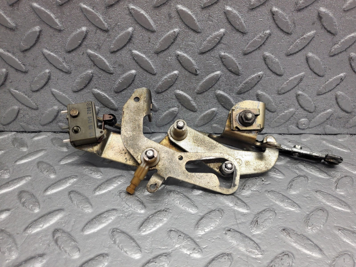 W201 Baby Benz throttle linkage used OEM