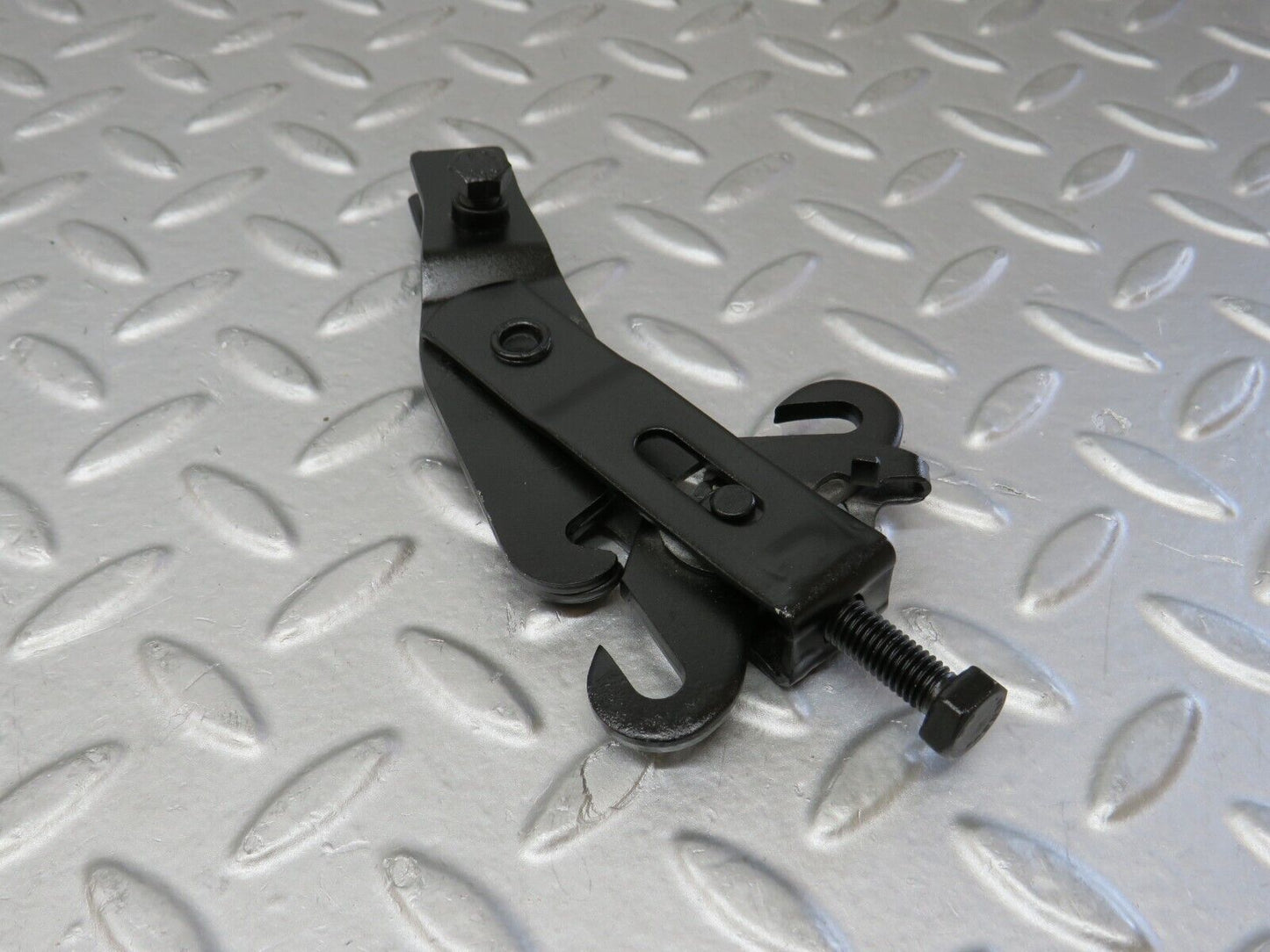 36798 Mercedes-Benz W201 190E Handbrake Adjusting Handbrake Regulator