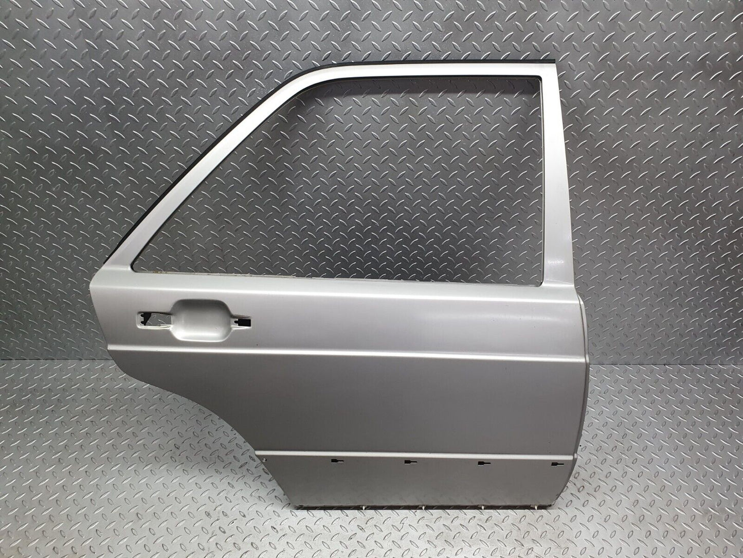 42970 Mercedes-Benz W201 190 Rear Right Door