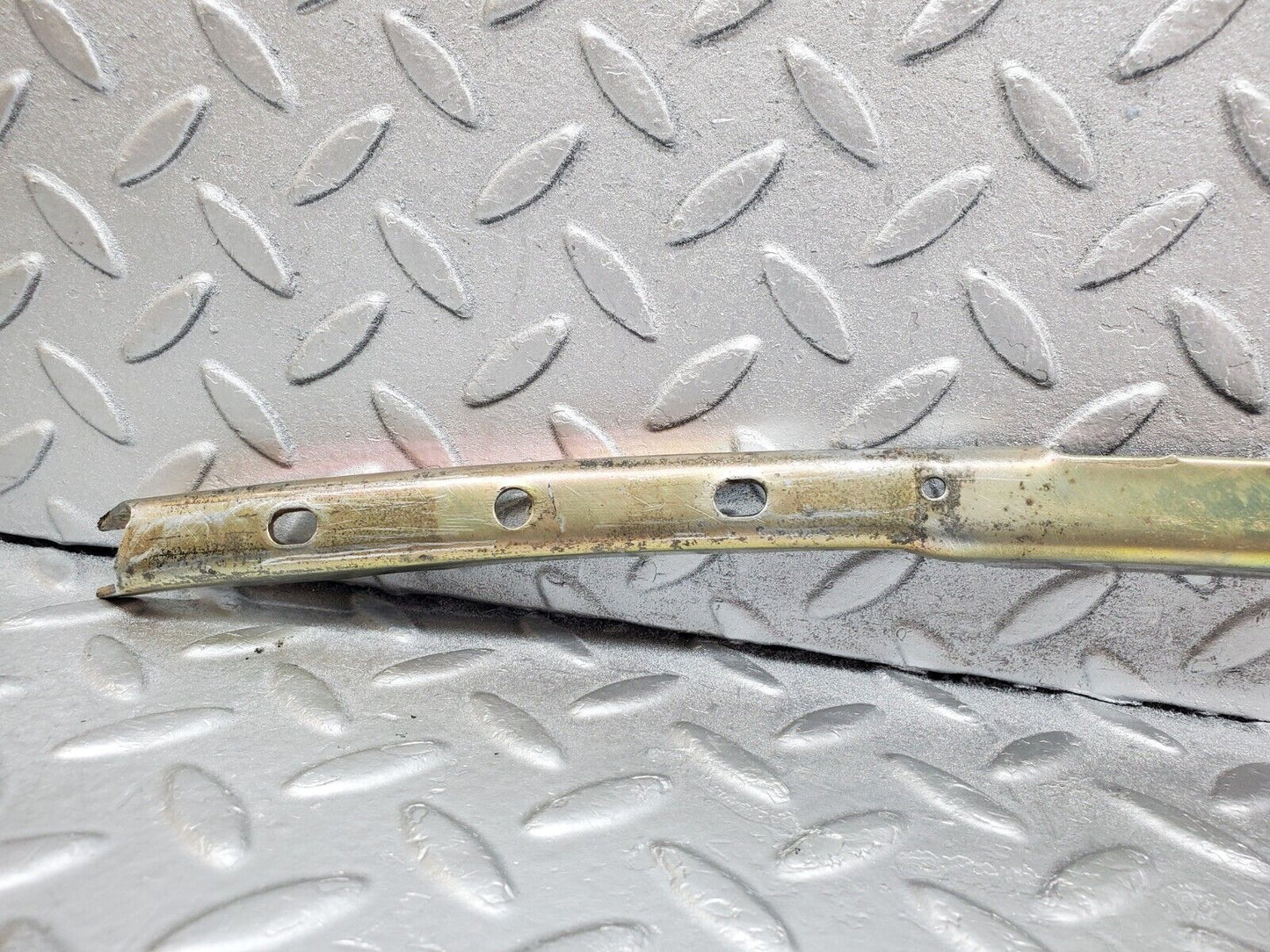 45242 Mercedes-Benz R129 300SL Coupe Left Door Front Window Channel