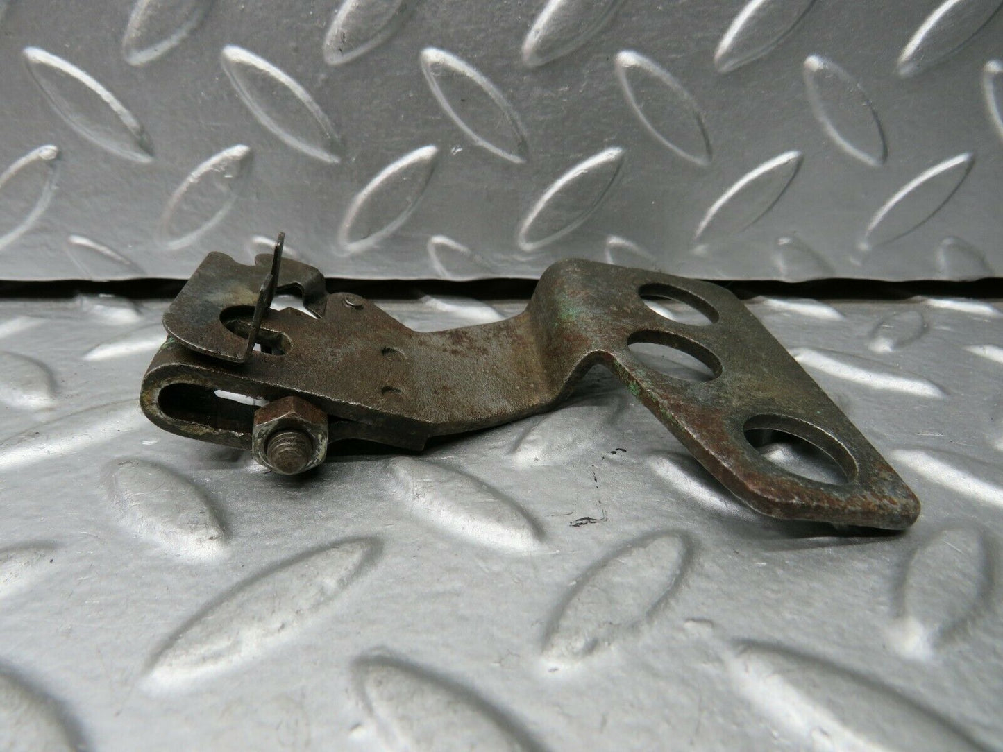22904 Mercedes-Benz C107 450SLC Coupe Gearbox Linkage