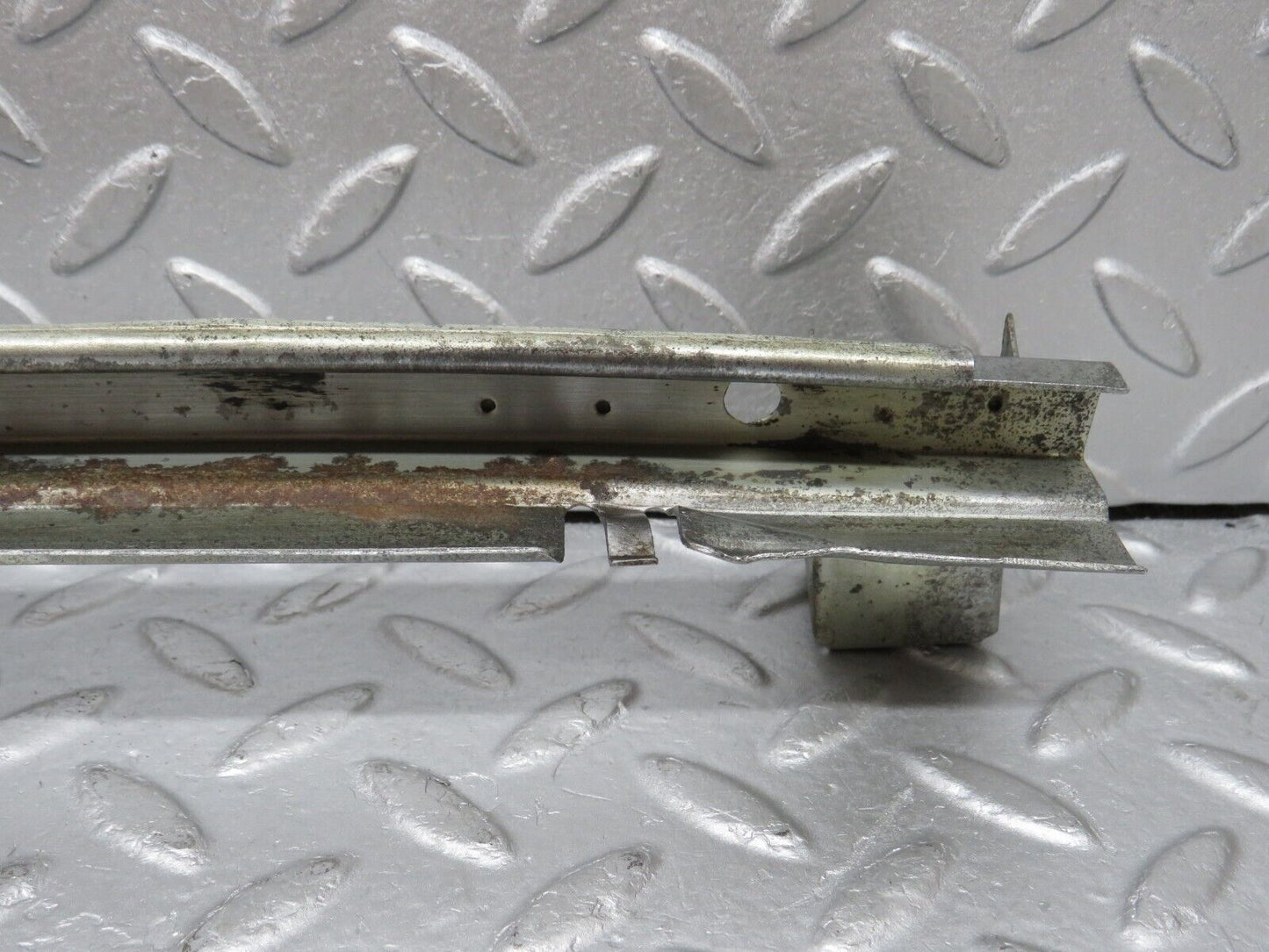 35861 Mercedes-Benz W108 Front Right Door Window Channel