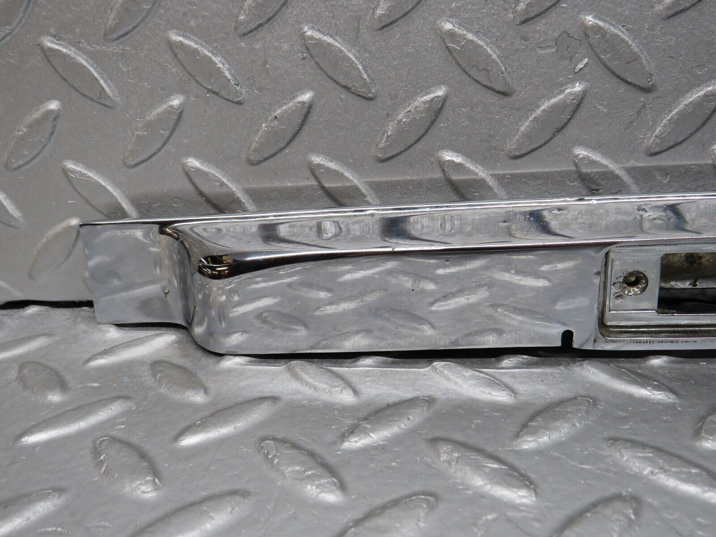 39142 Mercedes-Benz R107 500SL Trunk Chrome Handle Trim