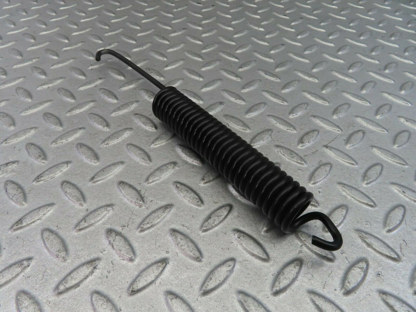 8623 Mercedes-Benz W108 Bonnet Hinge Spring