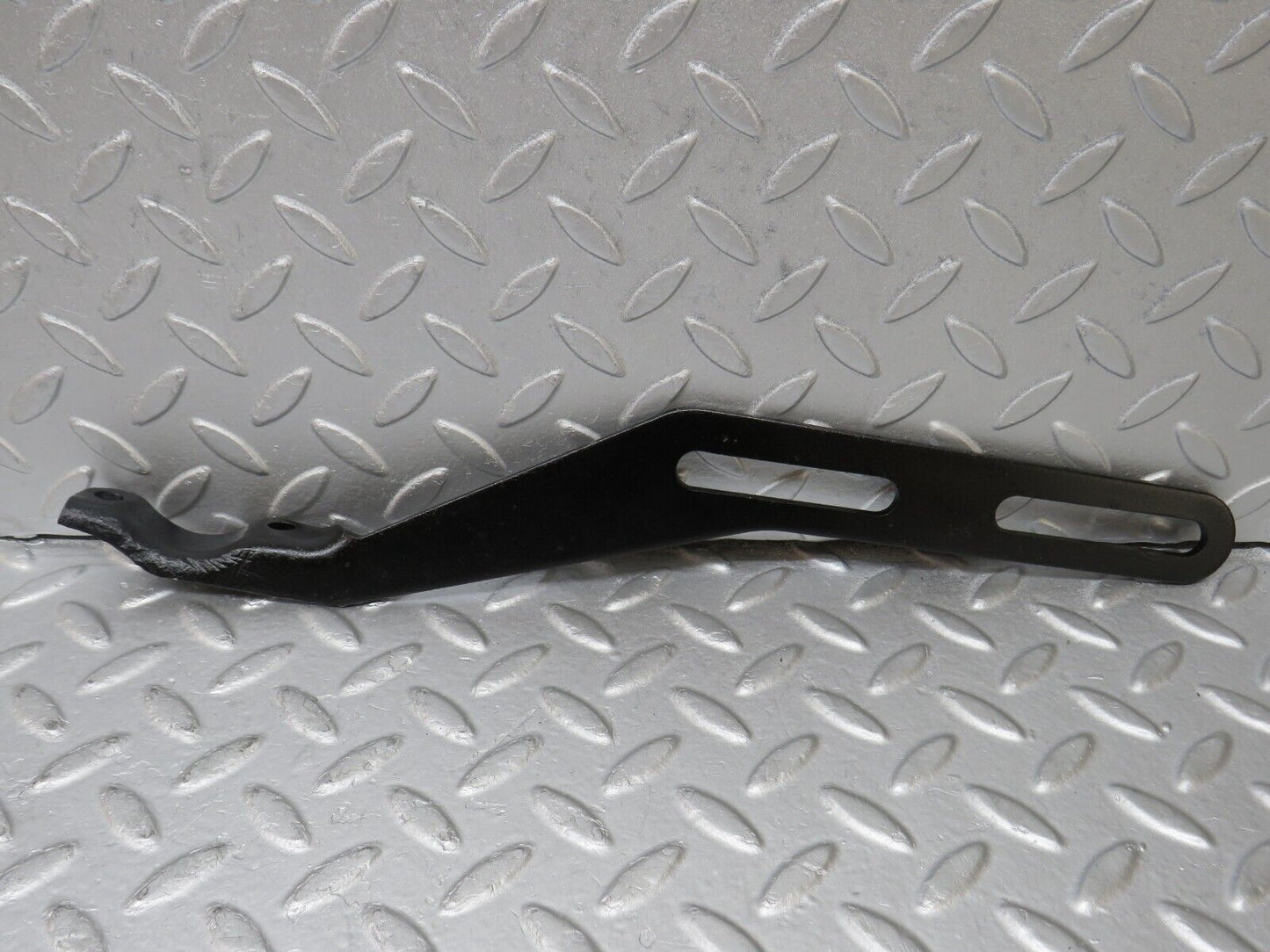 36136 Mercedes-Benz W126 420SE Exhaust Bracket