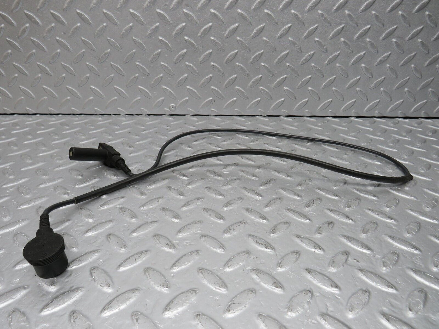 38660 Mercedes-Benz R129 280SL Coupe Crankshaft Position Sensor 0155452828 003153012