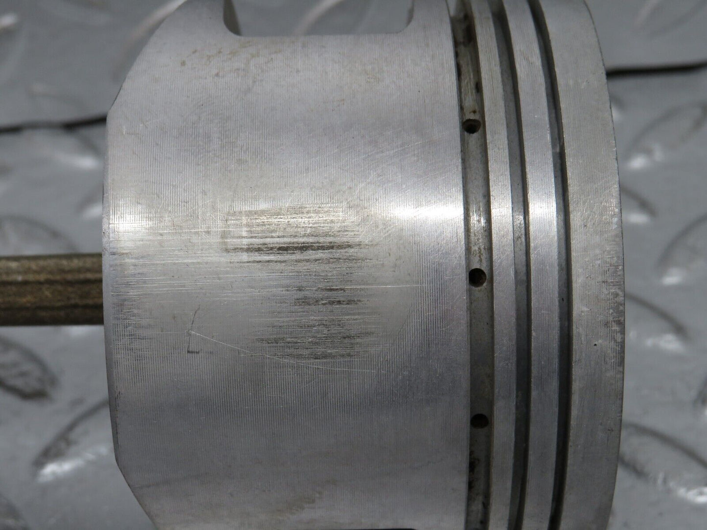 32650 Mercedes-Benz S124 300TE Wagon Piston With Connecting Rod 88.485mm 10205