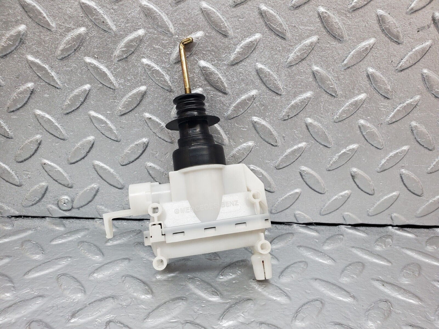 44952 Mercedes-Benz R129 300SL Coupe Left Door Lock Vacuum Actuator