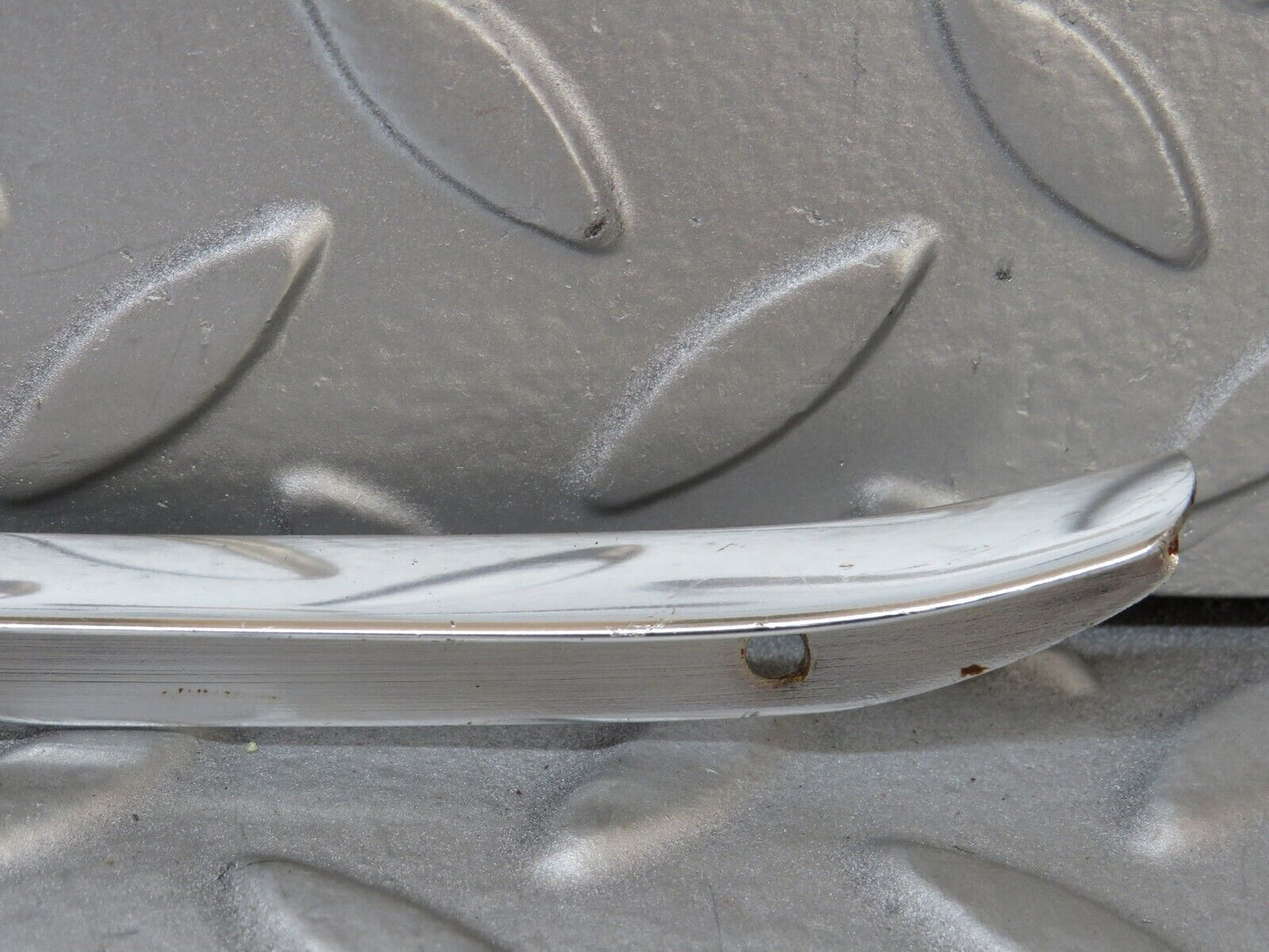 35942 Mercedes-Benz W108 Dashboard Chrome Trim