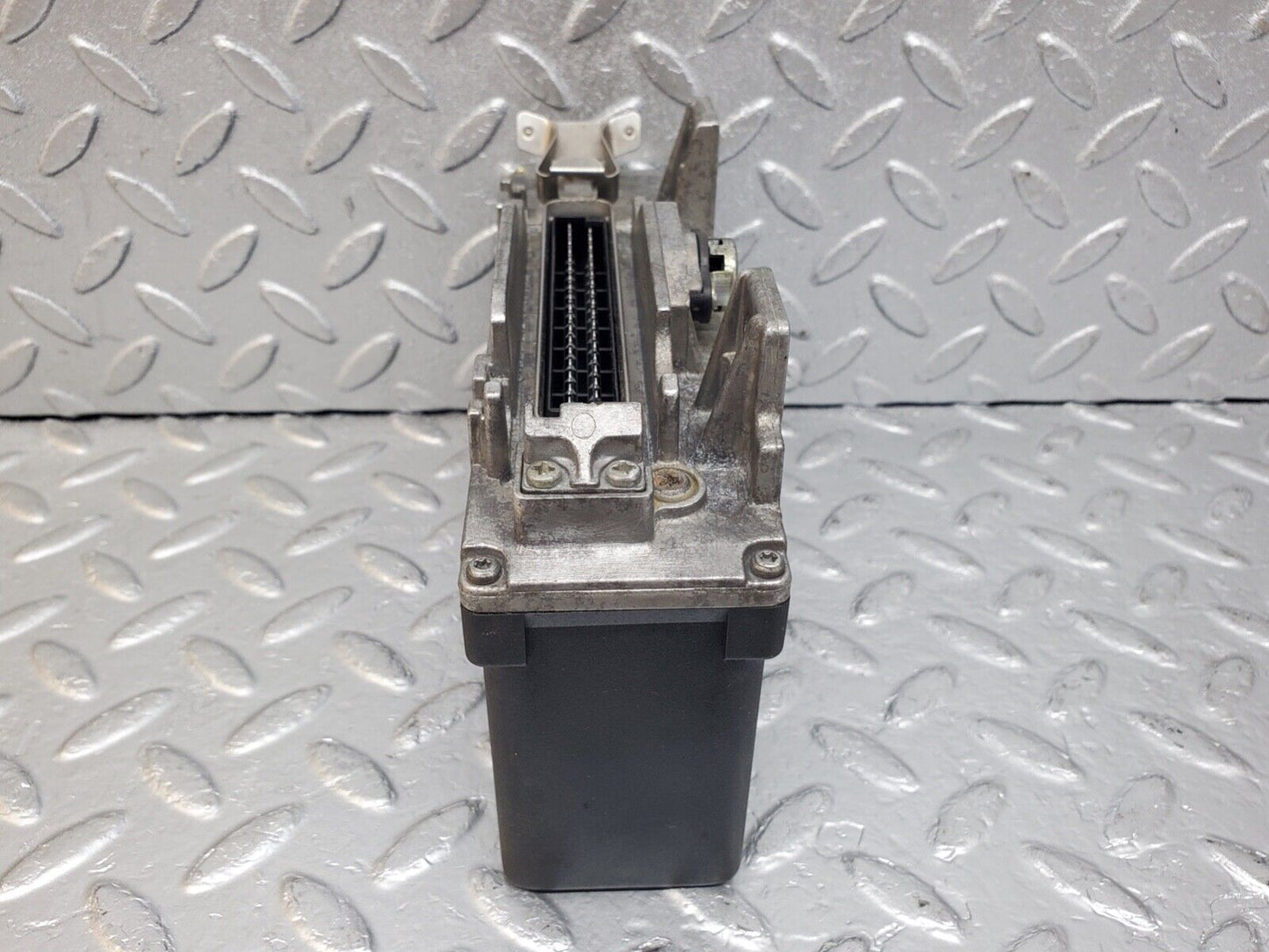 44627 Mercedes-Benz W124 220E ABS Control Unit Bosch 0055455132 0265101020