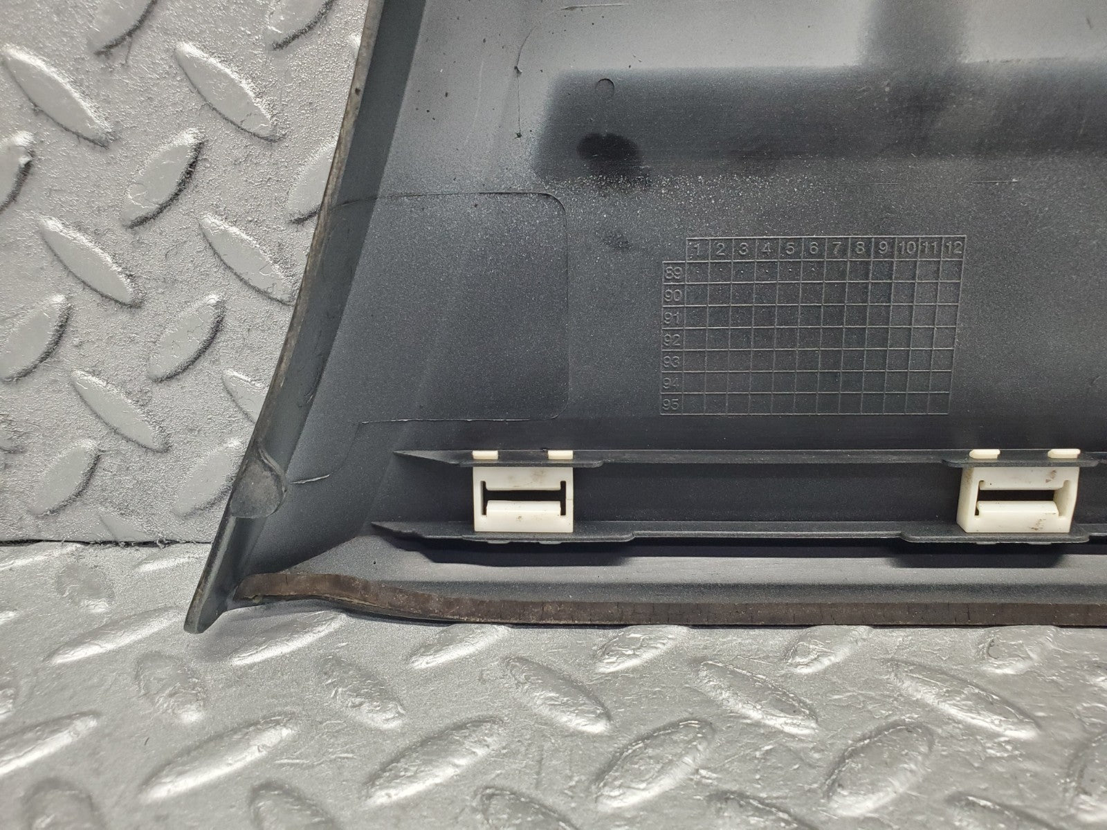 W201 Baby Benz front left fender wing moulding trim used OEM