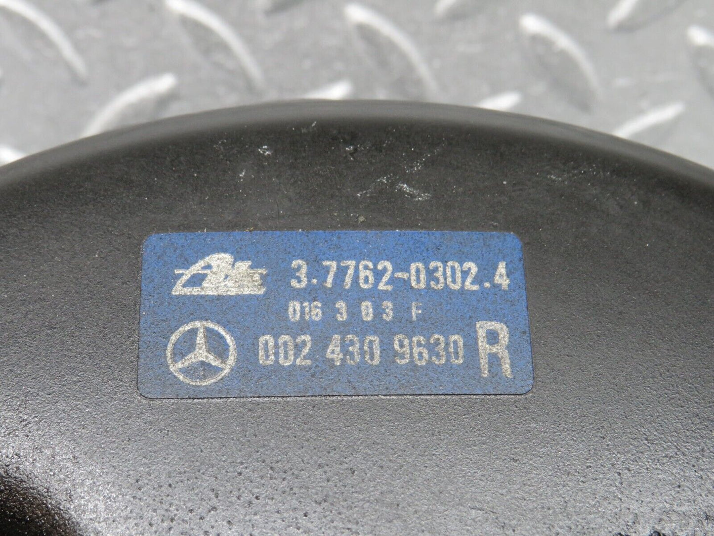 38759 Mercedes-Benz W201 190E Brake Booster ATE 0024309630 3.7762-0302.4