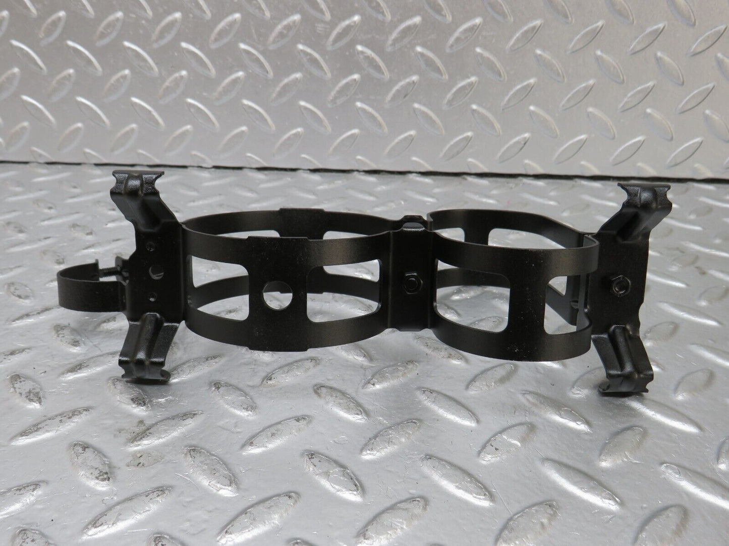 33915 Mercedes-Benz W124 260E Fuel Pump Fuel Filter Bracket Holder