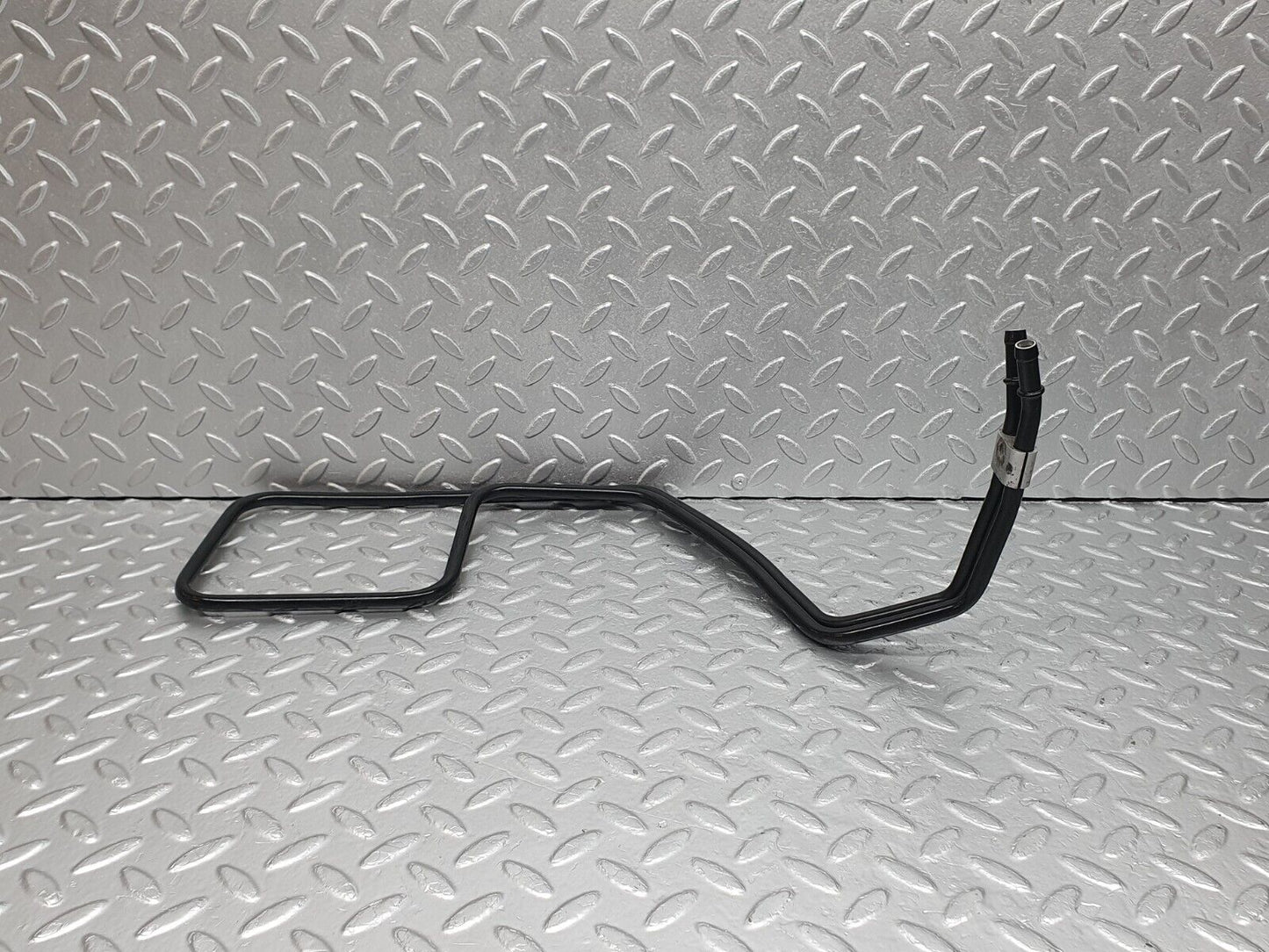 41987 Mercedes-Benz W202 C200 Oil Cooling Pipe