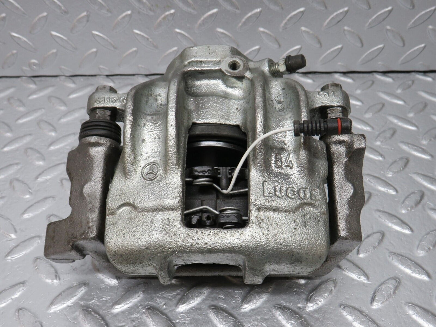 33541 Mercedes-Benz W202 C180 Front Left Brake Caliper Lucas 54
