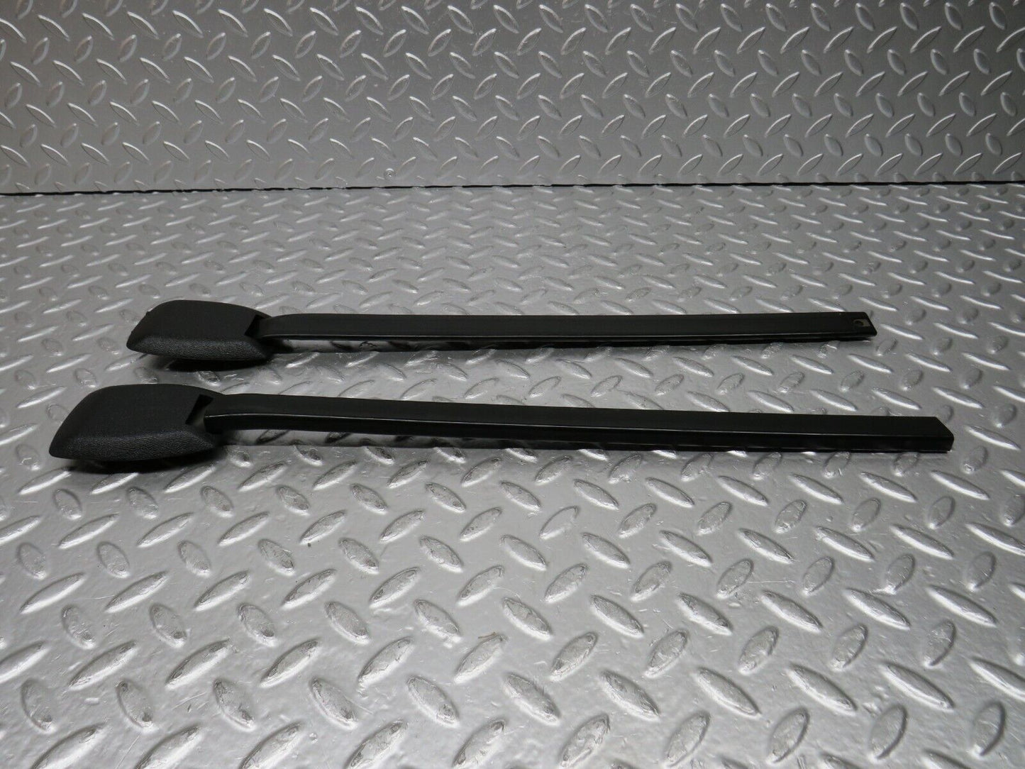 30366 Mercedes-Benz W124 230E Seat Belt Runner Pair 1249193520