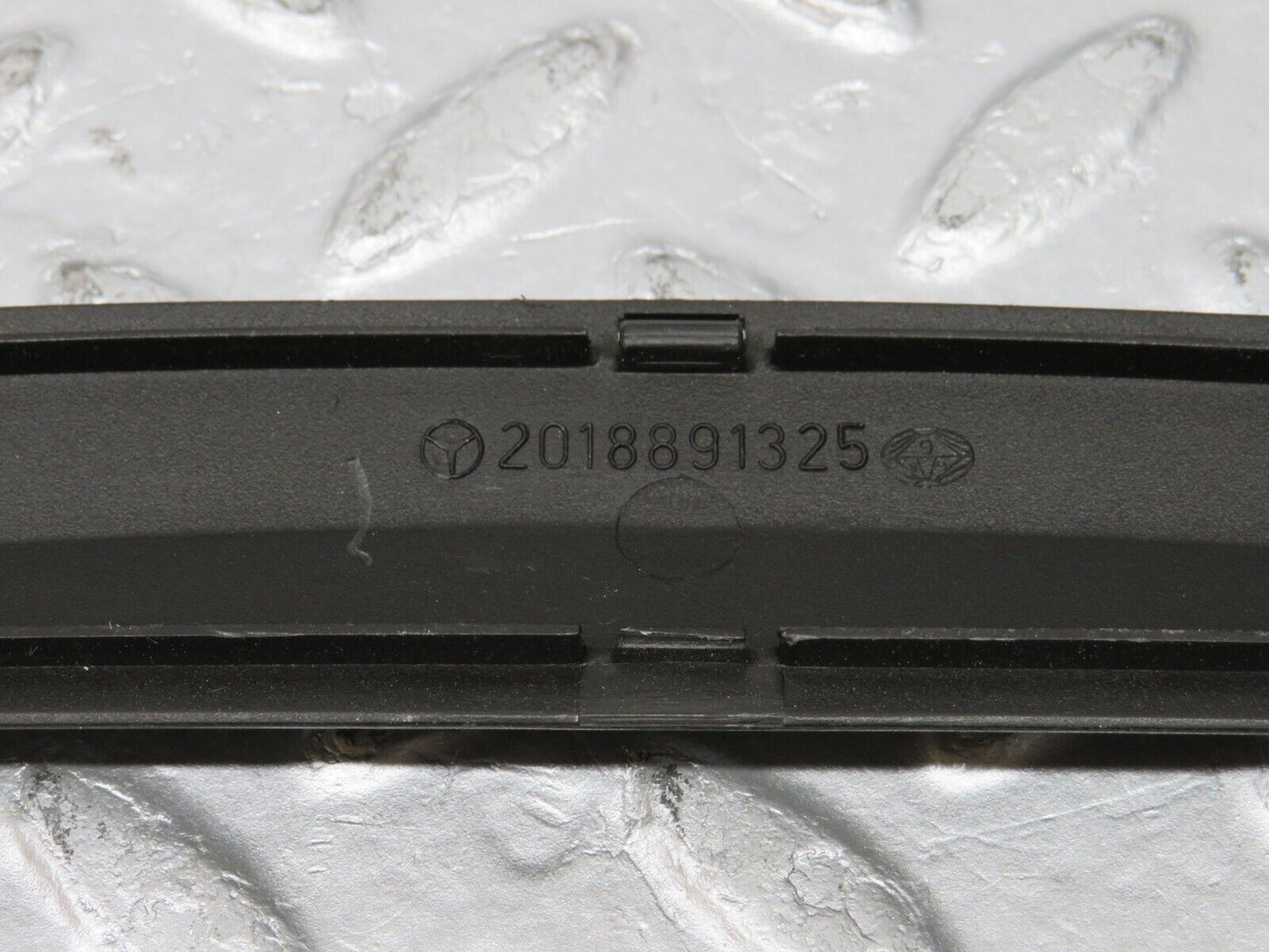 38858 Mercedes-Benz W201 190E 2.6L Windscreen Washer Nozzle Cover Trim 2018891325