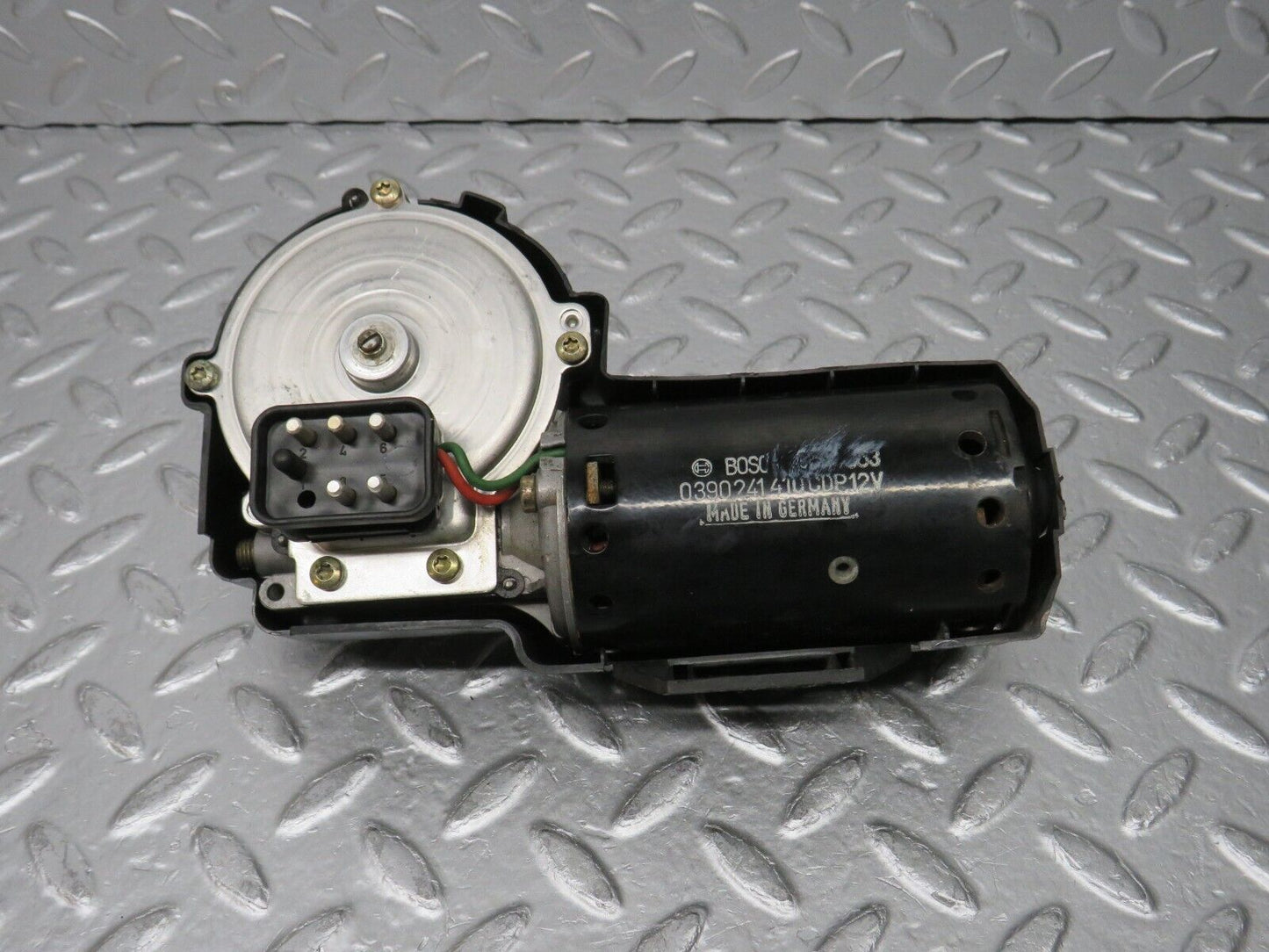 31335 Mercedes-Benz S124 220TE Wagon Wiper Motor Bosch 0390241410