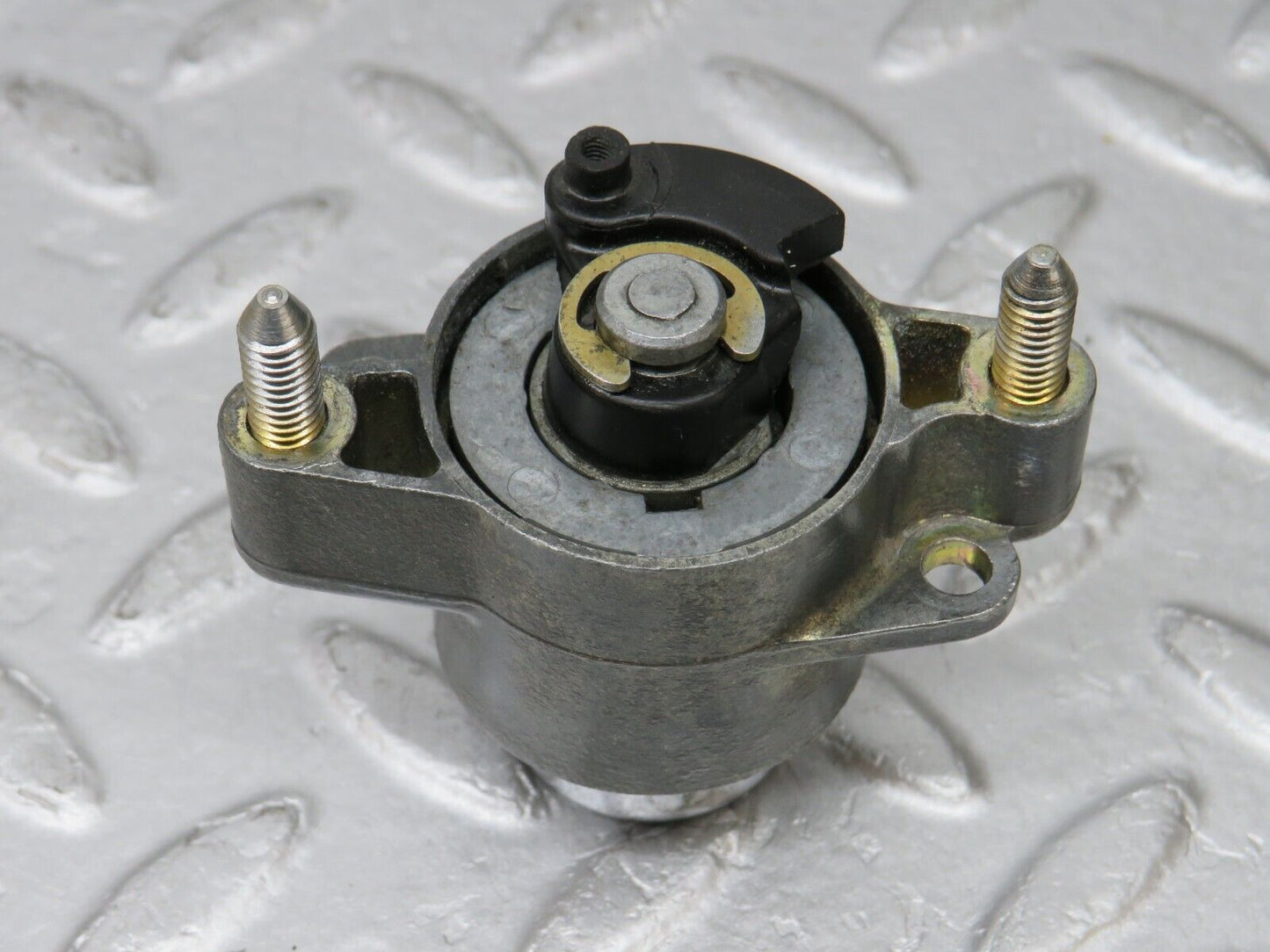 36074 Mercedes-Benz W126 420SE Trunk Lock No Key