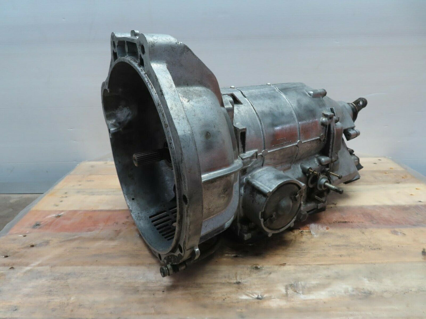 8629 Mercedes-Benz W115 Automatic Gearbox 1152712601