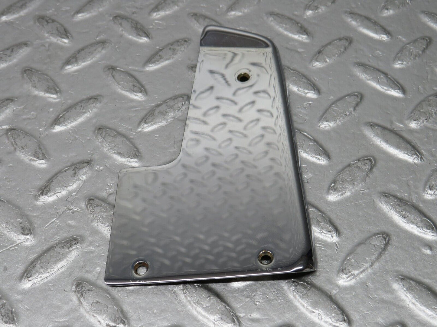 37761 Mercedes-Benz A124 320E Cabriolet Left Door Chrome Cover