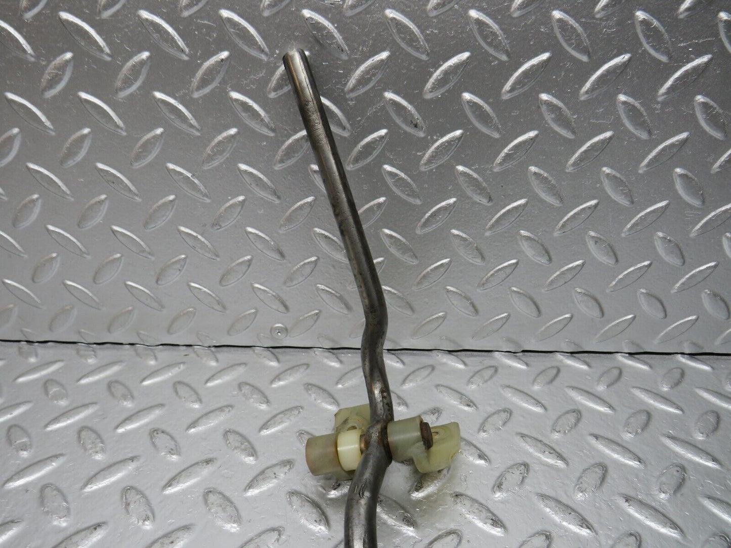 31128 Mercedes-Benz W123 200D Accelerator Pedal Linkage