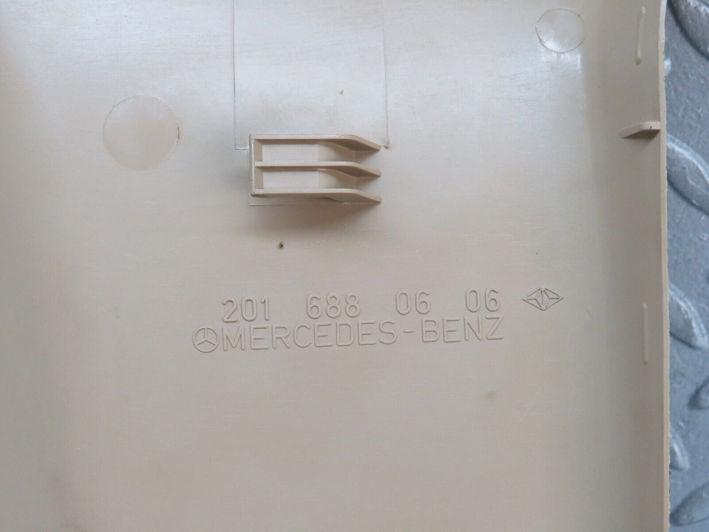 36484 Mercedes-Benz W201 190E 2.0L Kick Panel Right Side Beige 2016880606