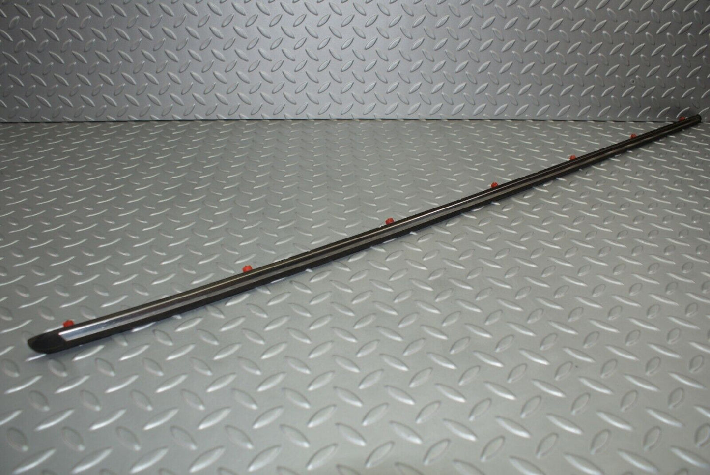 2985 Mercedes-Benz C123 280CE Coupe Front Left Fender Wing Chrome Trim