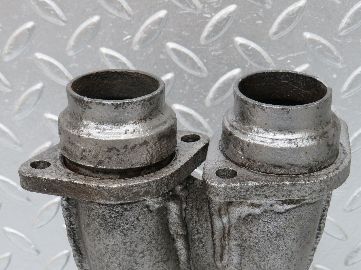 33053 Mercedes-Benz W123 280E M110 Exhaust Pipe Connector