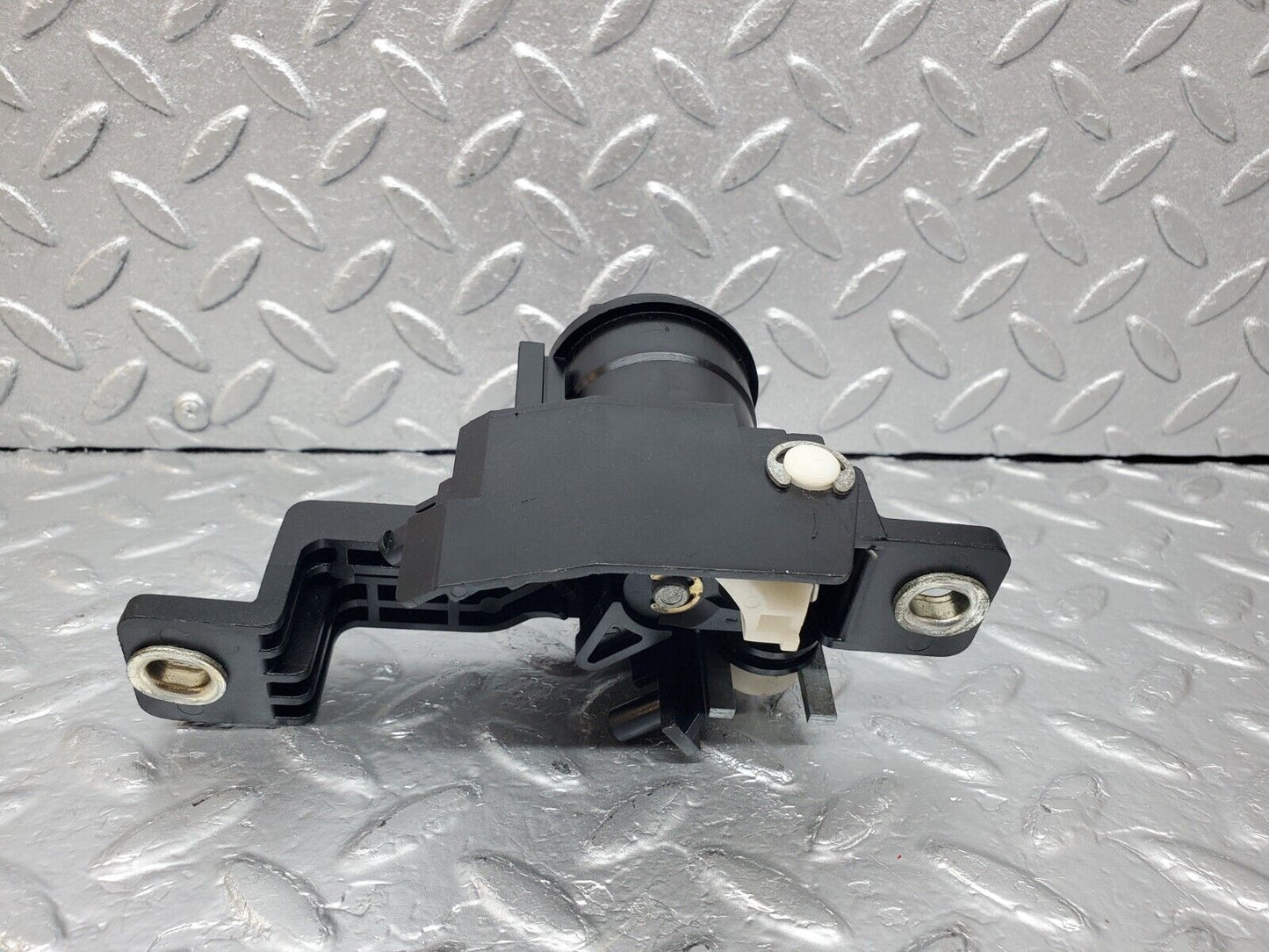 44994 Mercedes-Benz R129 300SL Coupe Trunk Lock With Key