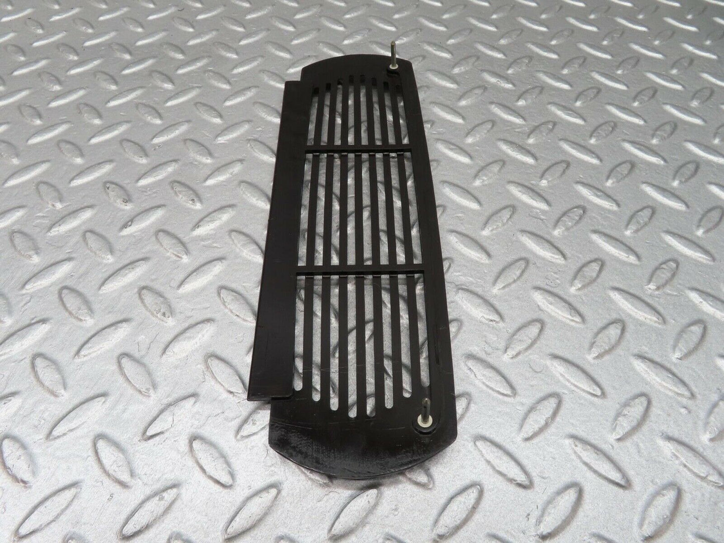 12775 Mercedes-Benz W111 220SE Dashboard Speaker Cover