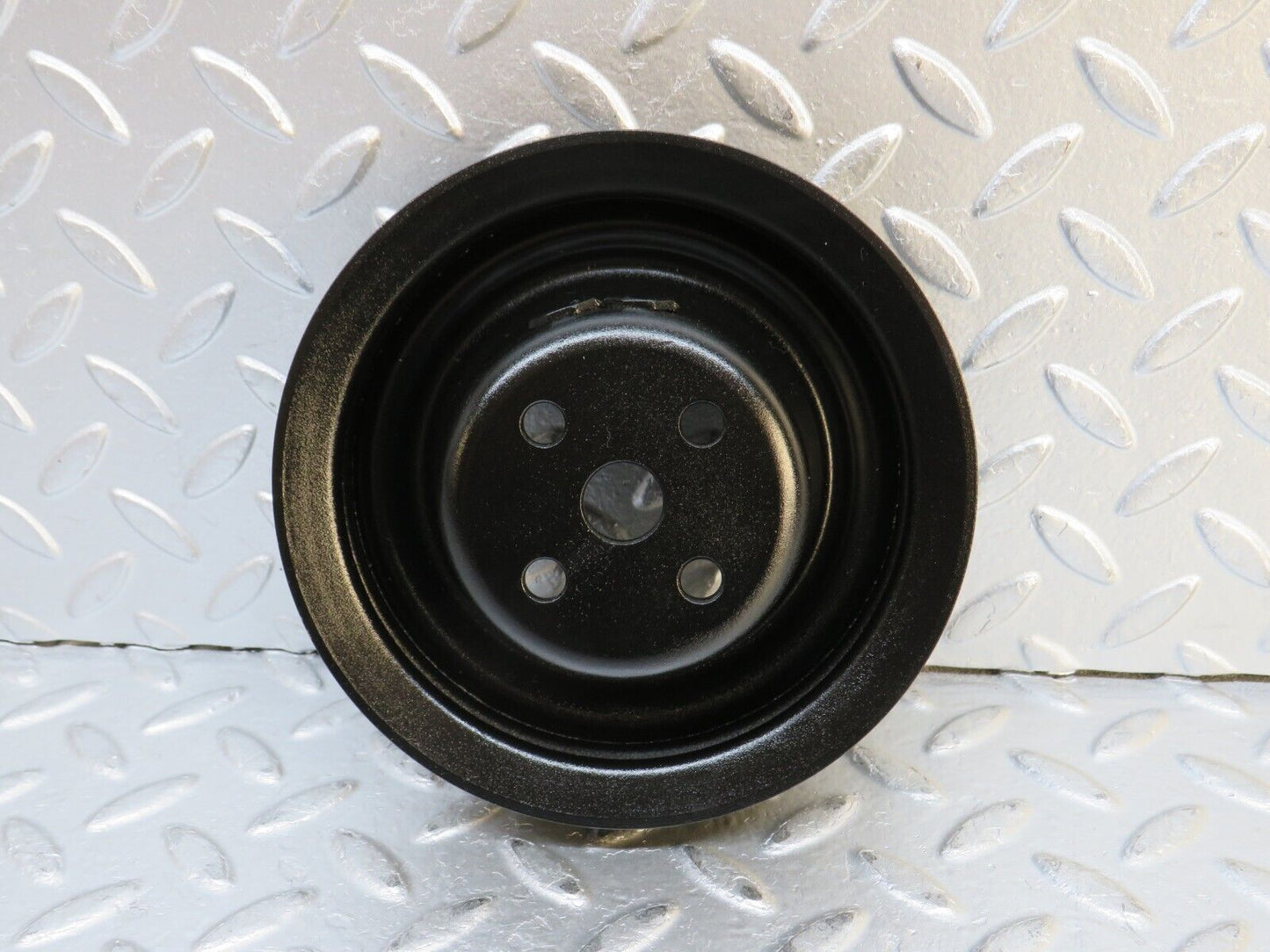 0810 Mercedes-Benz C107 350SLC Coupe Water Pump Pulley