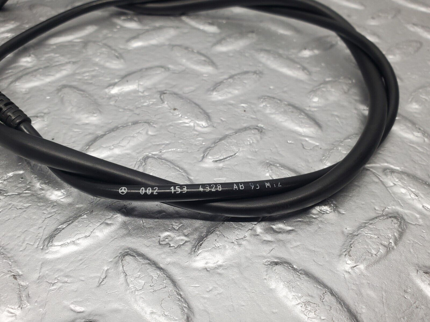 46203 Mercedes-Benz W124 280E Crankshaft Position Sensor 0155452828 0021534328