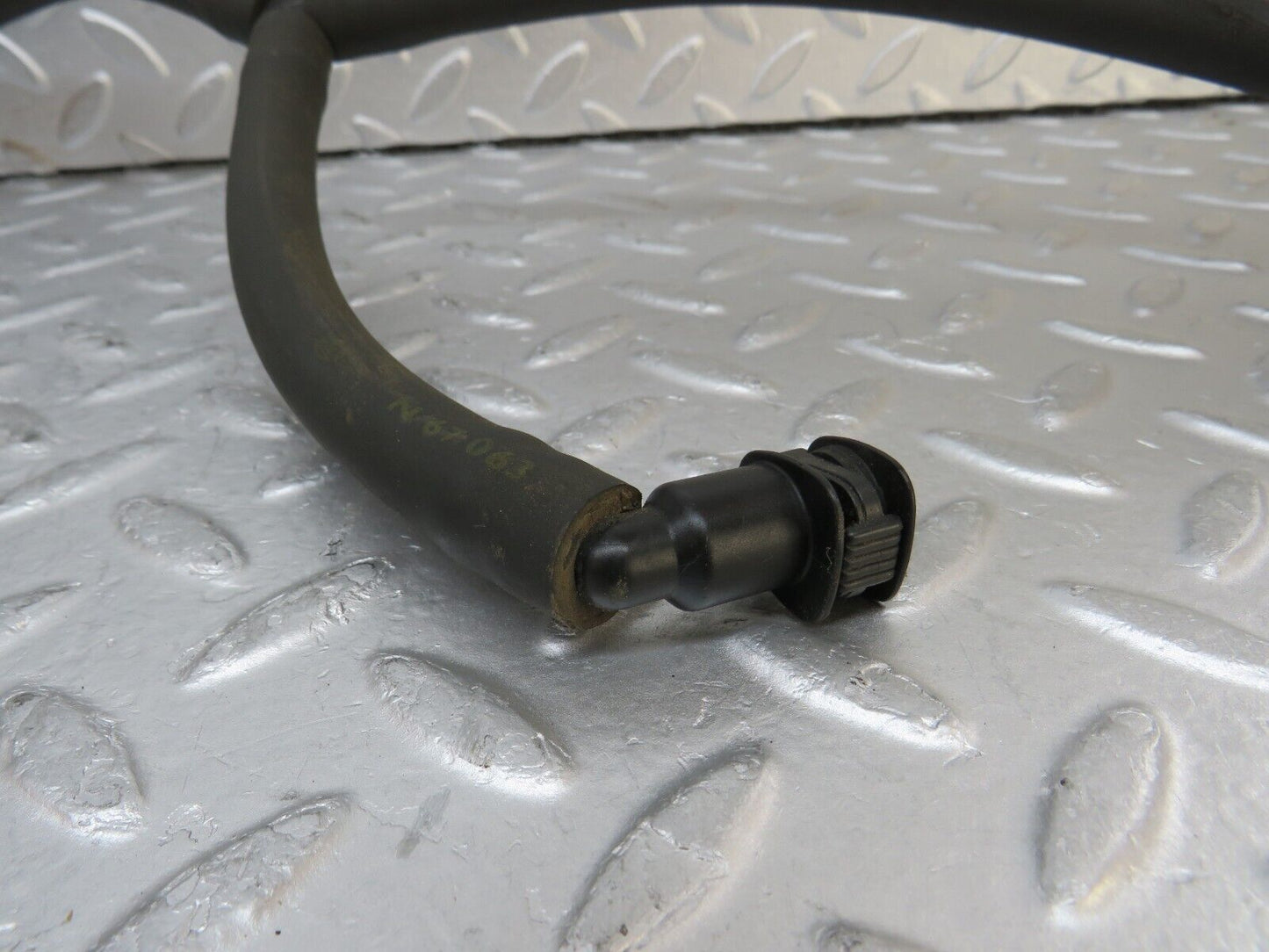 35053 Mercedes-Benz W210 320E Headlight Washer Hose Pipe