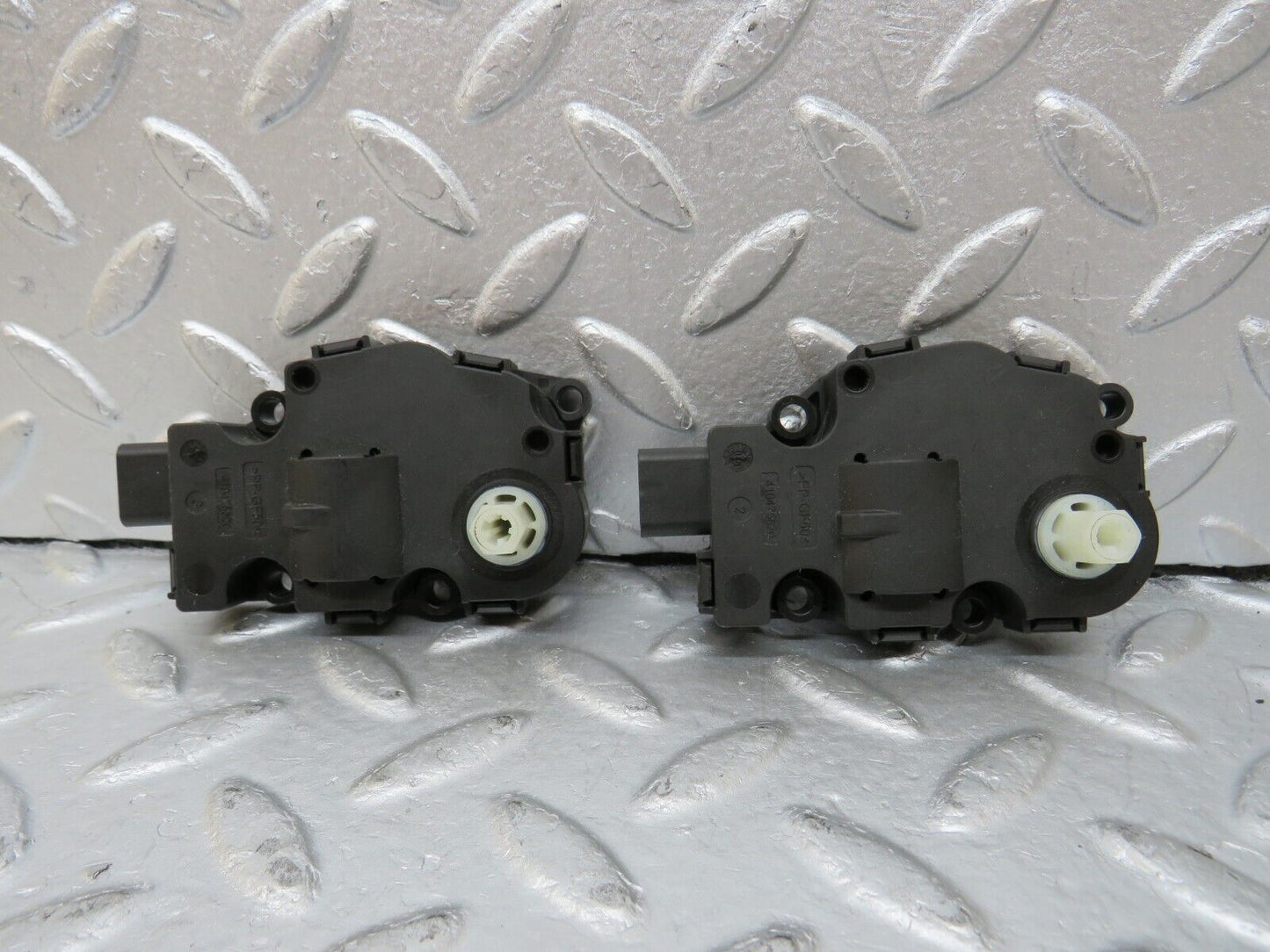 35275 Mercedes-Benz W221 Heater Actuator Motor 2x