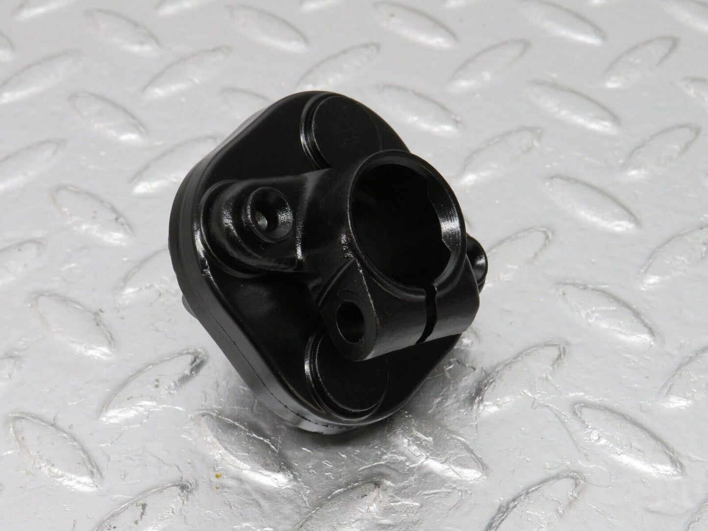 33544 Mercedes-Benz W202 C180 Steering Column Lower Shaft Connector 1264620146